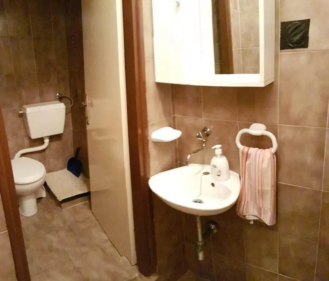 Apartments Dubravka Split 0*,